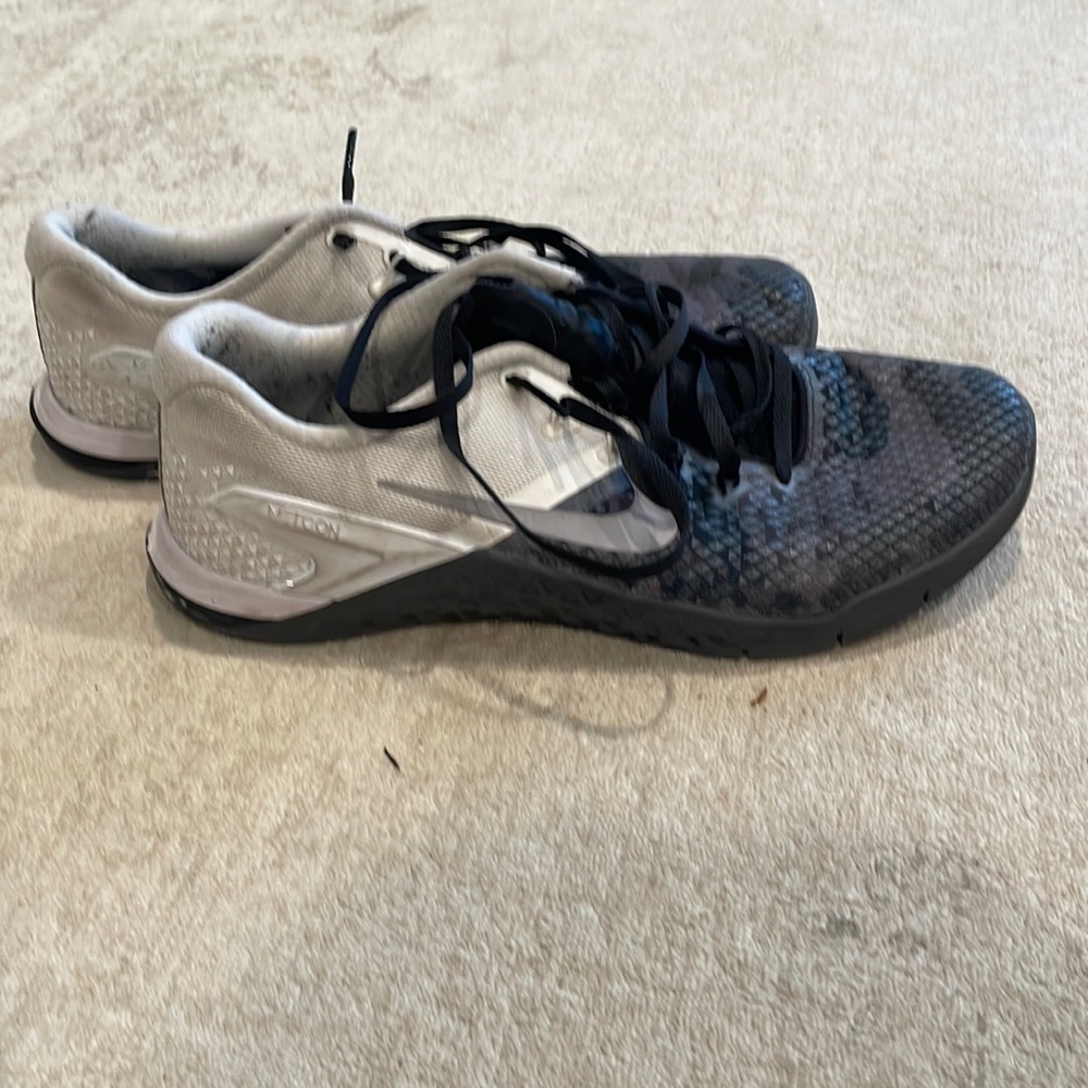 Mens Nike metcon training sneakers